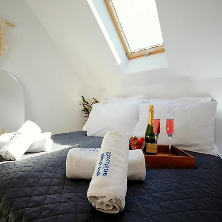 Beautiful Terraced House For 5 People,